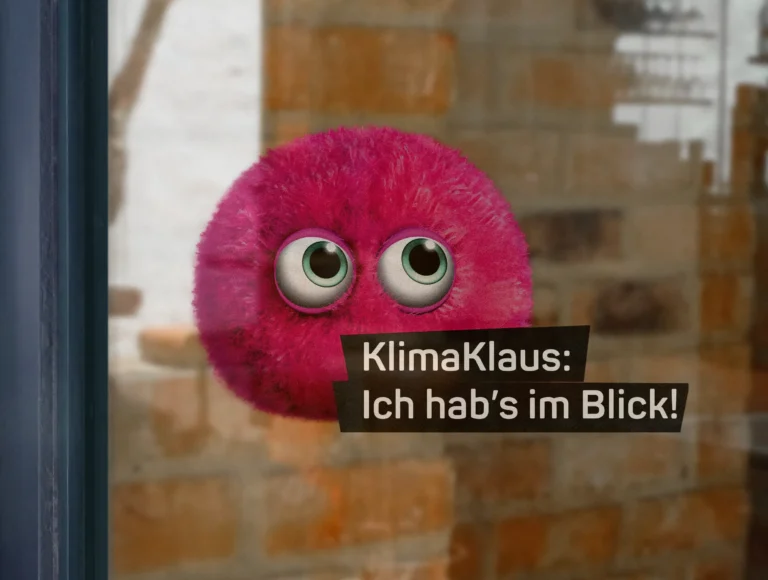 KlimaKlaus Sticker an Glastür